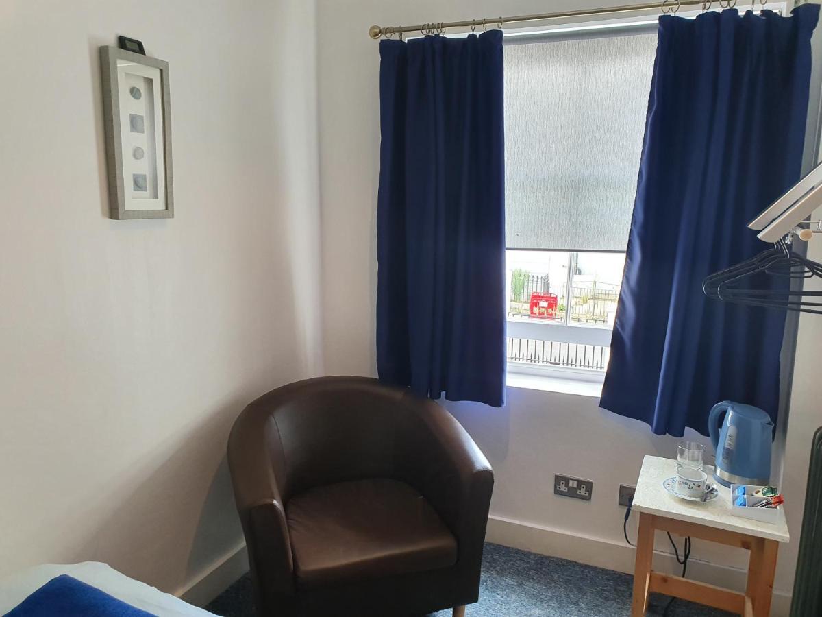 Готель Waynes Place Brighton Екстер'єр фото