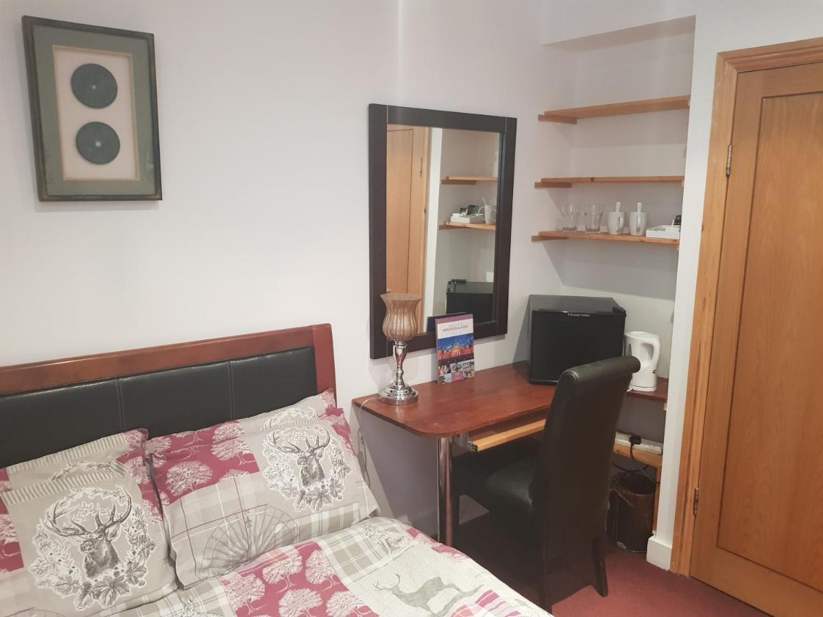 Готель Waynes Place Brighton Екстер'єр фото